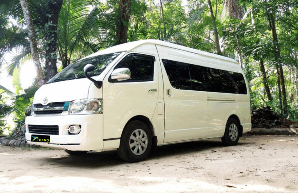 Best Vehicles for Seasonal Worker Transport