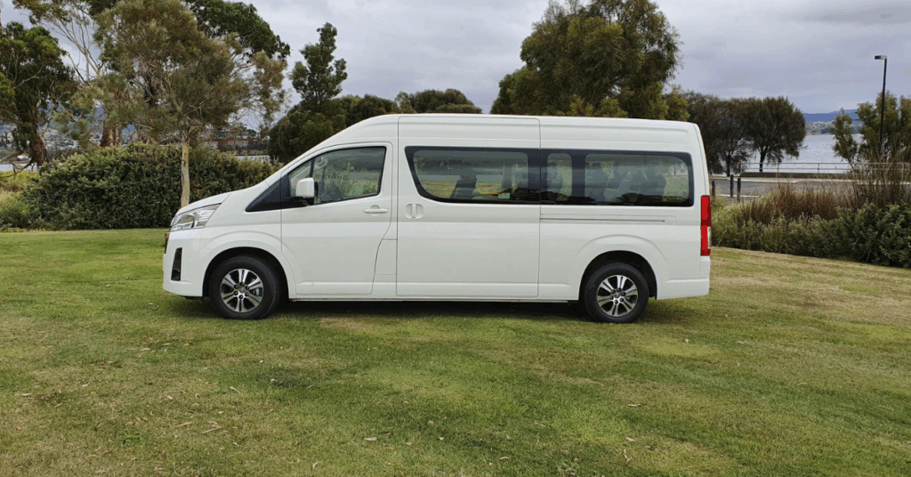 Why Many Employers Prefer Minibus Hire