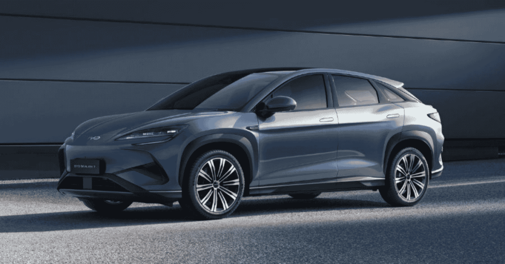 BYD Sealion 7 side view
